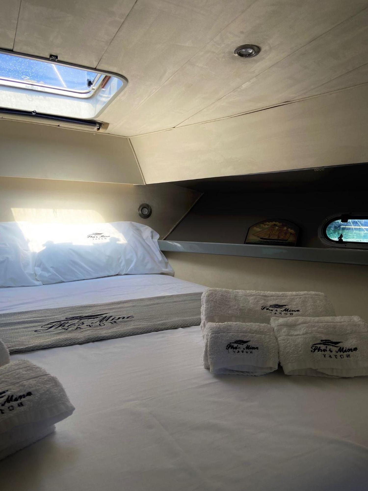 She'S Mine Yacht Hotel Catania-Fontanarossai nemzetközi repülőtér Kültér fotó